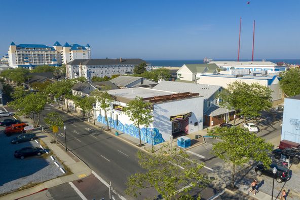 14 Worcester St, Ocean City, MD 21842